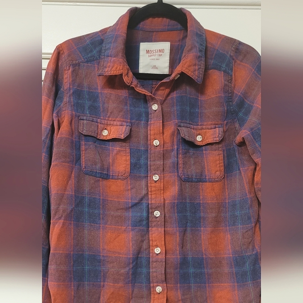 Mossimo Supply Co - Plaid  Long-Sleeve Button Shirt With Pockets - Picture 2 of 3